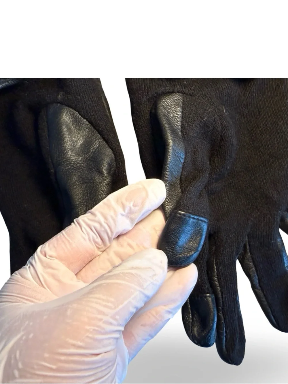 Lauren Ralph Lauren Raised Logo Leather Touch Gloves - Picture 4 of 10